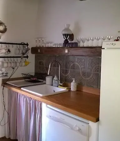 Nadtetos Haz Gyenesdiason A Vizpart Koezeleben